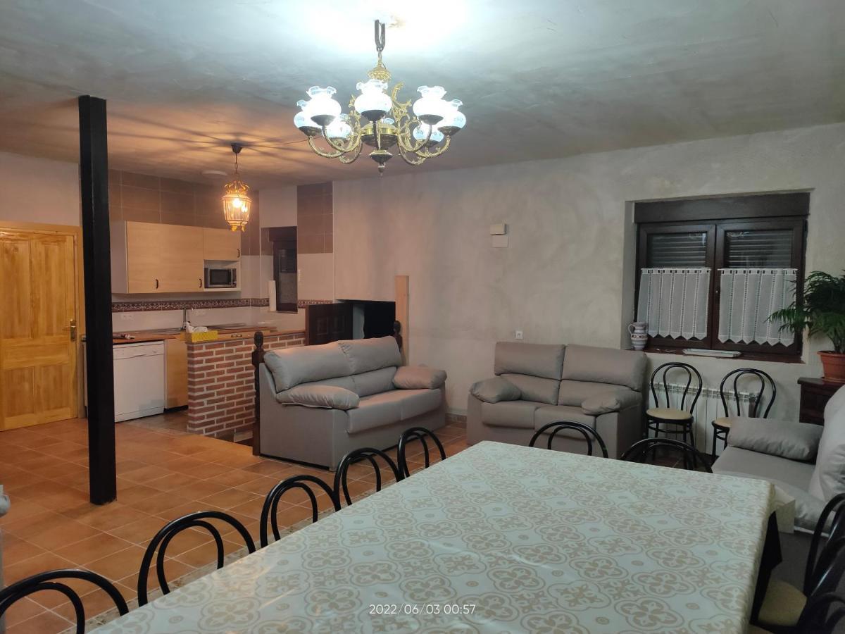 Vega de Santa María Casa Rural Banos Del Rey Con Piscina Climatizada מראה חיצוני תמונה